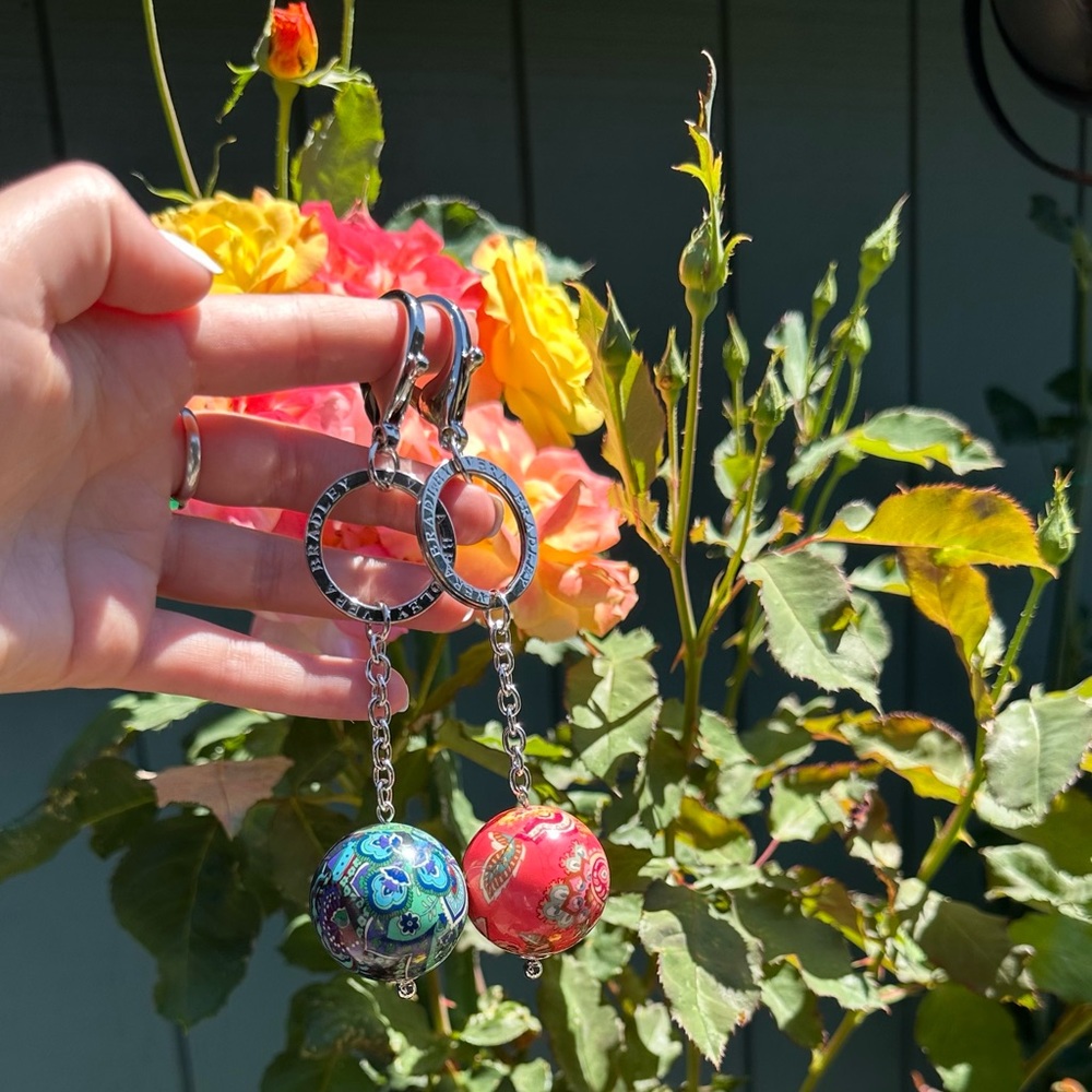 💞 VERA BEADLEY BALL KEYCHAINS! 💞